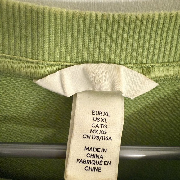 H&M Olive Green Blooming Gardens Sweatshirt - Picture 2 of 2